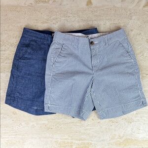 2 Old Navy everyday shirt mid-rise women’s size 2 shorts - sear sucker and blue